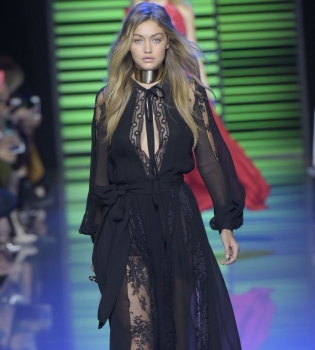 Мечты сбываются: Джиджи Хадид едва не расплакалась, получив желаемую работу