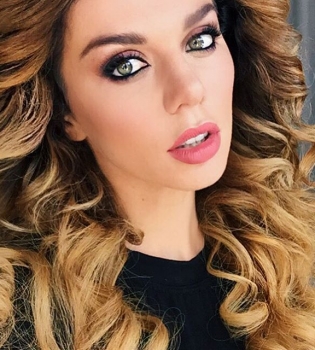 Анна Седокова откровенно рассказала о своих отношениях с бывшим мужем