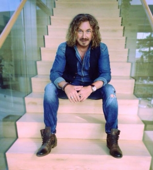 Дочь Николаева развелась со своим супругом после 10 лет брака