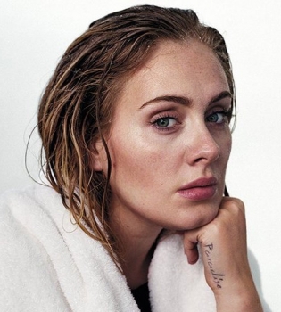 Адель обвиняют в плагиате песни &quot;Hello&quot;