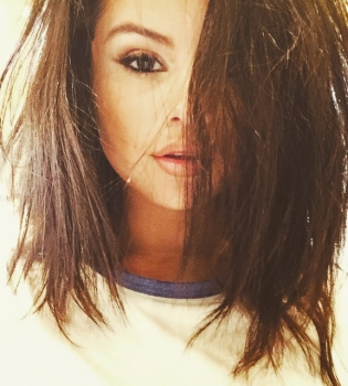 В поисках любви: Селена Гомес станет главной героиней женской версии &quot;Холостяк&quot; - СМИ