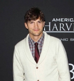 Эштон Катчер впервые поделился снимком дочери в Instagram