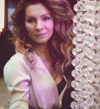 Звезда сериала &quot;Кухня&quot; Елена Подкаминская разводится со своим супругом