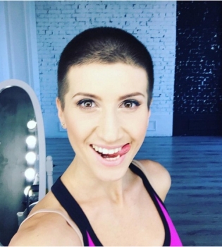 Эксклюзив на Viva.ua: Анита Луценко призналась, зачем постриглась налысо