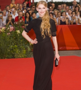 Актриса Светлана Ходченкова беременна первенцем