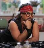 Неожиданно: Дима Коляденко будет продавать женское белье