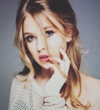 14-летняя дочь Веры Брежневой снялась в новой фотосессии