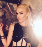 Гвен Стефани призналась, что очень страдает из-за развода с Гэвином Россдейлом