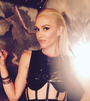 Гвен Стефани призналась, что очень страдает из-за развода с Гэвином Россдейлом