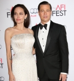 Старшего сына Анджелины Джоли назвали самым привлекательным подростком