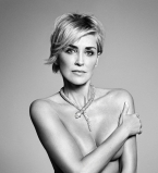 57-летняя Шэрон Стоун полностью обнажилась для Harper's Bazaar