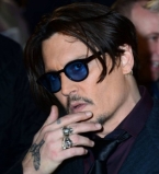 Джонни Депп откровенно рассказал о периоде, когда его дочь была при смерти