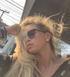 Вера Брежнева беременна третьим ребенком?