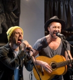 5nizza сыграла бесплатный концерт в интернете