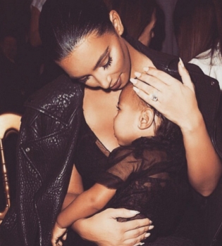 Ким Кардашьян родила сына