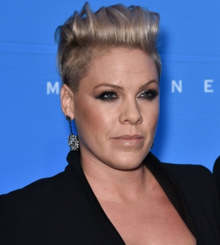 Невероятно: певица Пинк похудела на 22 килограмма!