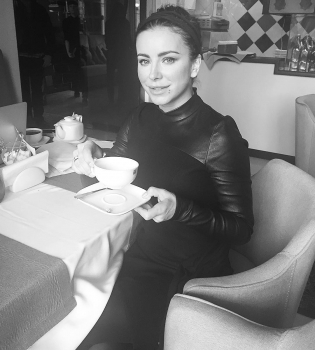 Ани Лорак полностью разделать для нового клипа