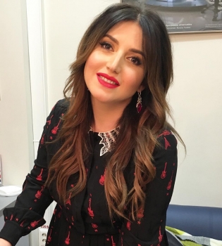 В ожидании чуда: Жасмин и Галина Юдашкина показали округлившиеся животики