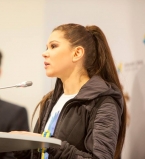 Певица Руслана помогает детям украинских добровольцев