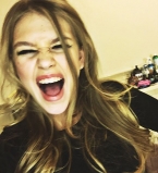 14-летняя дочь Веры Брежневой снялась в романтической фотосессии