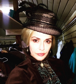 49-летняя Ольга Сумская показала лицо без макияжа