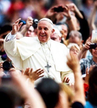 Папа Римский опубликовал свое первое селфи в Instagram