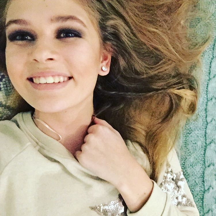 14-летняя дочь Веры Брежневой стала лицом модного бренда