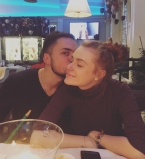 Счастливая мамочка: Слава из "Неангелов" поделилась забавным фото с детьми