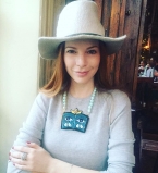 К празднику готовы: Наталья Подольская похвасталась новогодней елкой