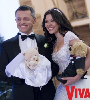 Руслана и ее муж празднуют 20-ю годовщину свадьбы