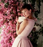 Сыновья Одри Хепберн поделились уникальными фотографиями матери