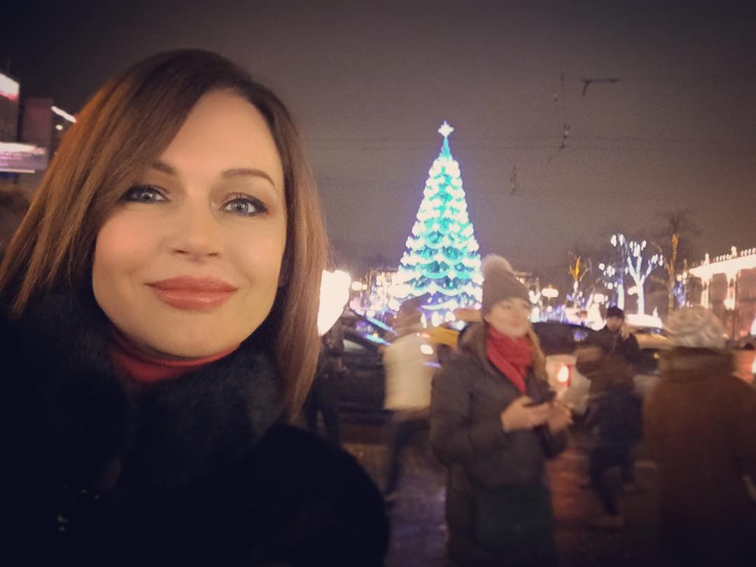 Свободная и холостая: Ирина Безрукова встретит Новый год в ночном клубе