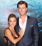 Крис Хемсворт отпраздновал пятую годовщину свадьбы