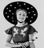 Тина Кароль готовится к Новому году