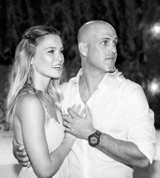 Бывшая возлюбленная Леонардо ДиКаприо ждет первенца