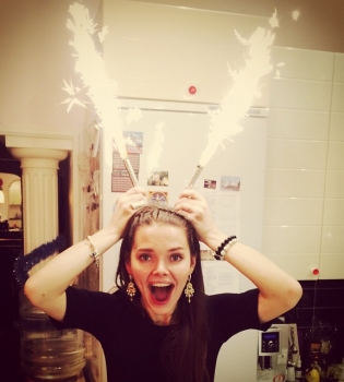 Все в сборе: Лиза Боярская поделилась семейной фотографией