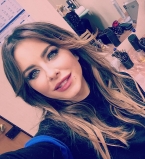 Ани Лорак проводит новогодние праздники с мужем в Париже