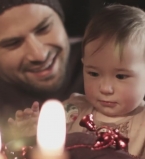 Владимир Ткаченко снял 10-месячную дочь в новом видео