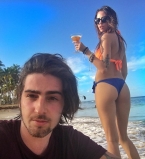 Надя Дорофеева и Владимир Дантес на отдыхе