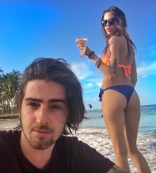 Надя Дорофеева и Владимир Дантес на отдыхе