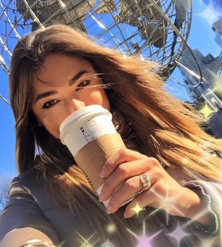 Привет Чмерковскому: победительница шоу &quot;Холостяк&quot; побывала в Нью-Йорке