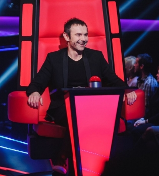 Святослав Вакарчук стал четвертым тренером шоу Голос країни-6