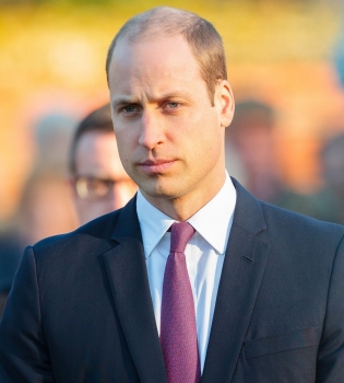 Ближе к народу: принц Уильям пообедал в школьной столовой