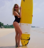 Оля Полякова отпраздновала день рождения в бикини на Шри-Ланке