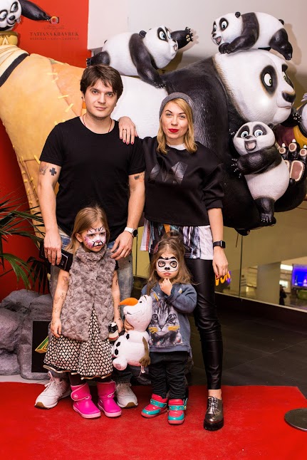 Анатолий Анатолич с семьей