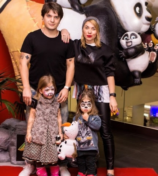 Анатолий Анатолич с семьей