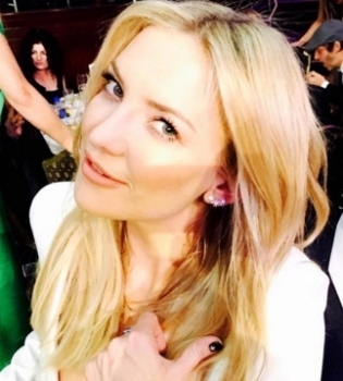 Нам сугробы не страшны: Кейт Хадсон позабавила поклонников домашним фото