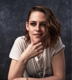 Такая разная: поклонники в восторге от портретных фото Кристен Стюарт