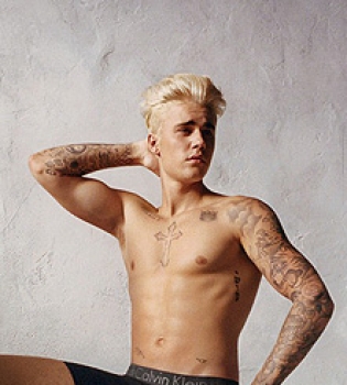 Молоды и сексуальны: Кендалл Дженнер и Джастин Бибер соблазняют в рекламной кампании Calvin Klein