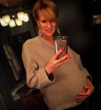 41-летняя Олеся Судзиловская показала новорожденного сына